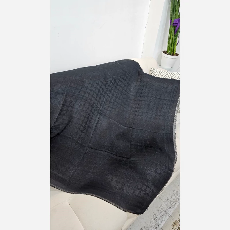 روسری نخی مشکی مجلسی طرح 2