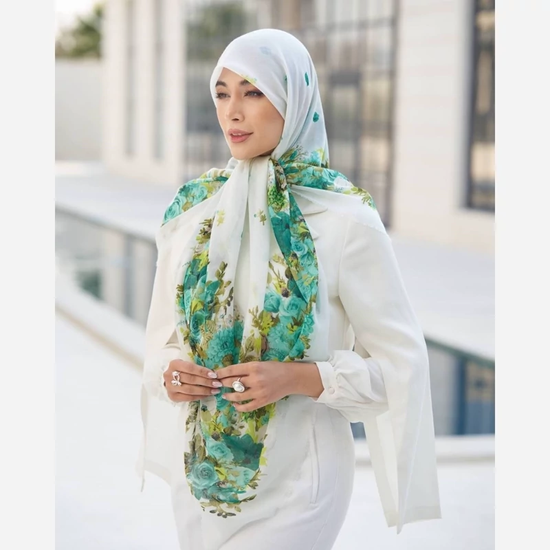 روسری نخی مودال ریشه پرزی سبز رنگ
