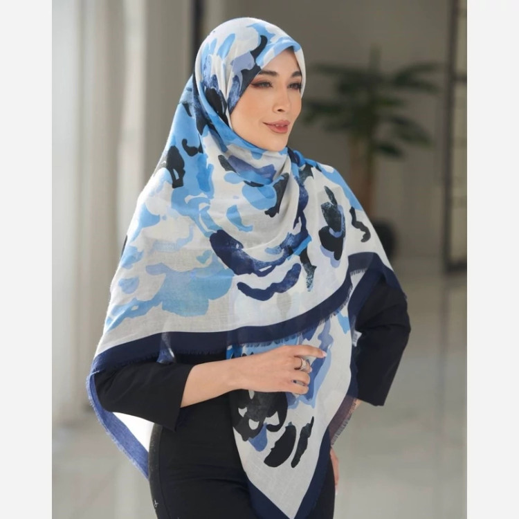 روسری نخی مودال ریشه پرزی گل آبی باکیفیت