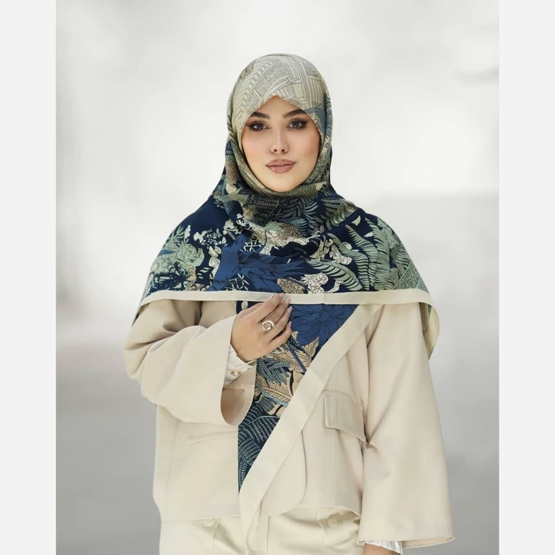 روسری نخی منگوله دار سیا اسکارف